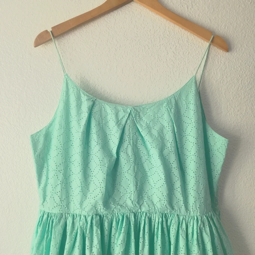 J. Crew Women's Mint Green Eyelet Fit & Flare Sleeveless Dress Size 14 | Spring - Picture 2 of 8